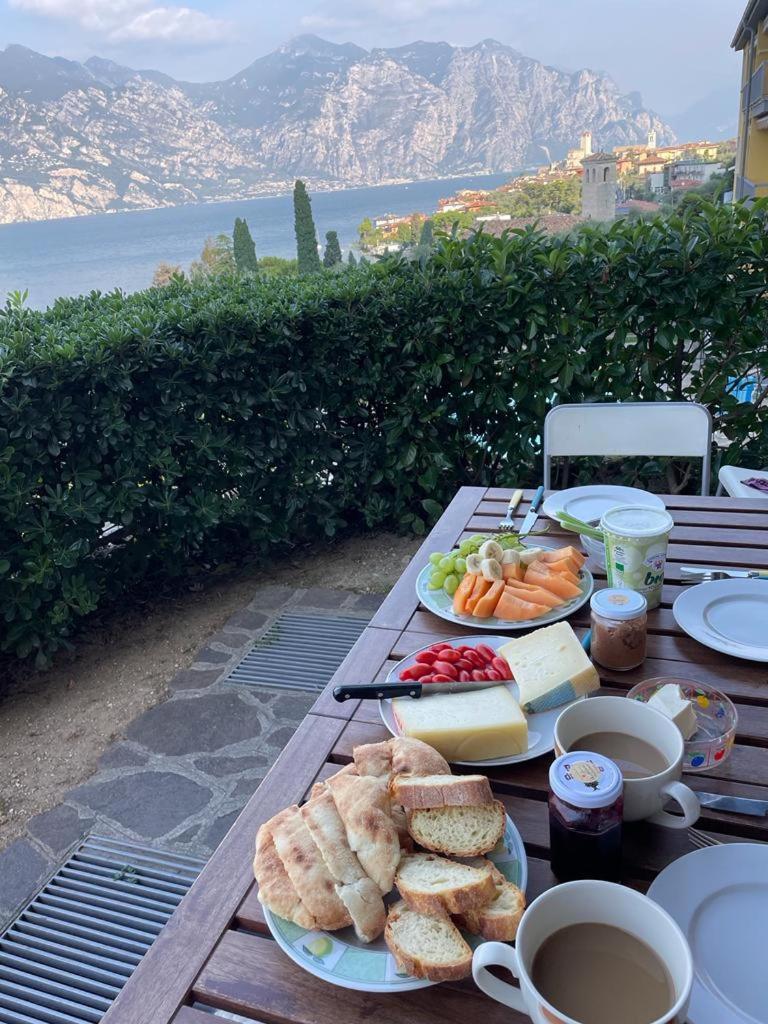 Appartamento Perla Del Lago - Enchanting Lake View Malcesine Dış mekan fotoğraf